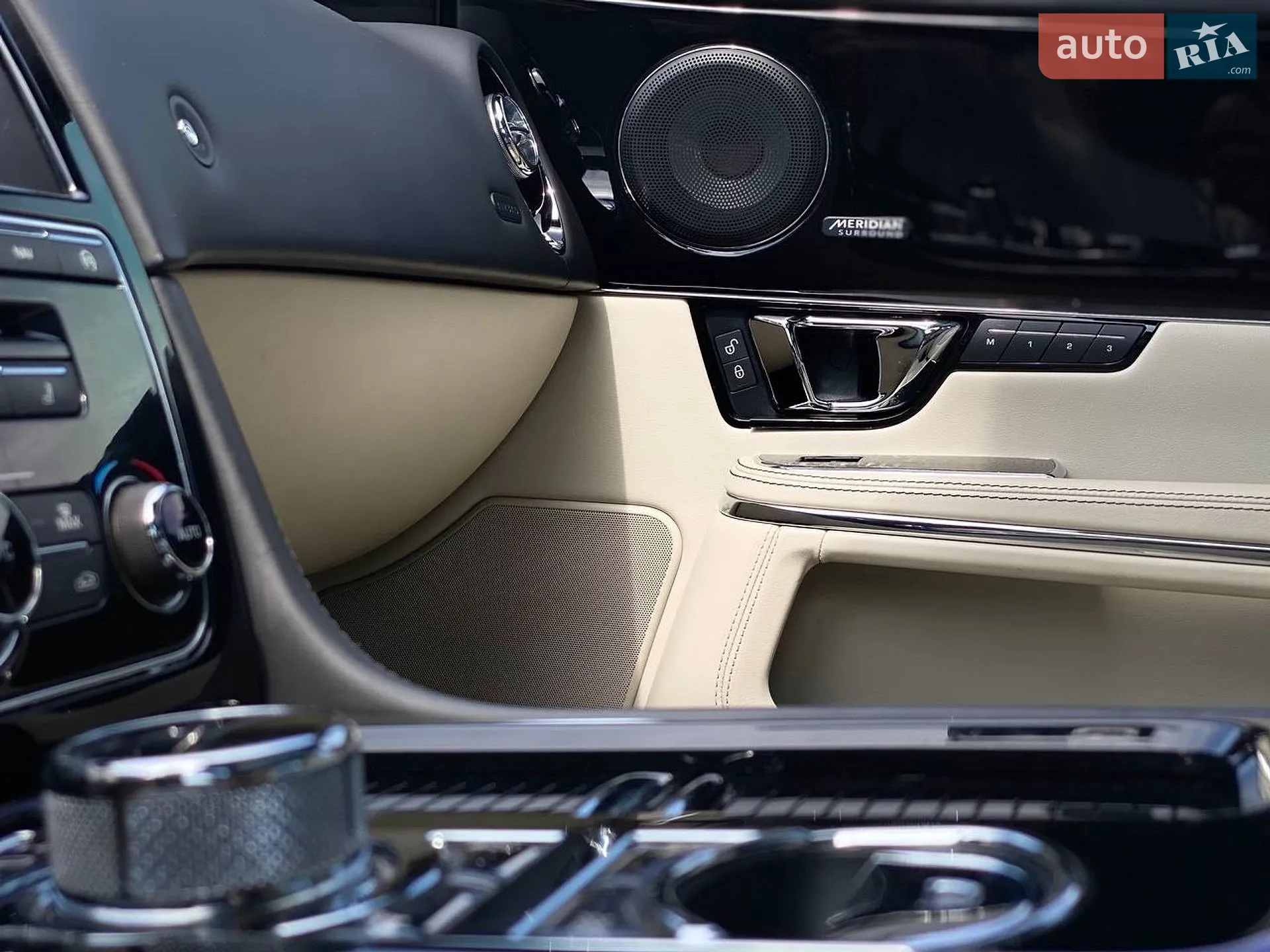 2015 Jaguar XJ - мініатюра 42