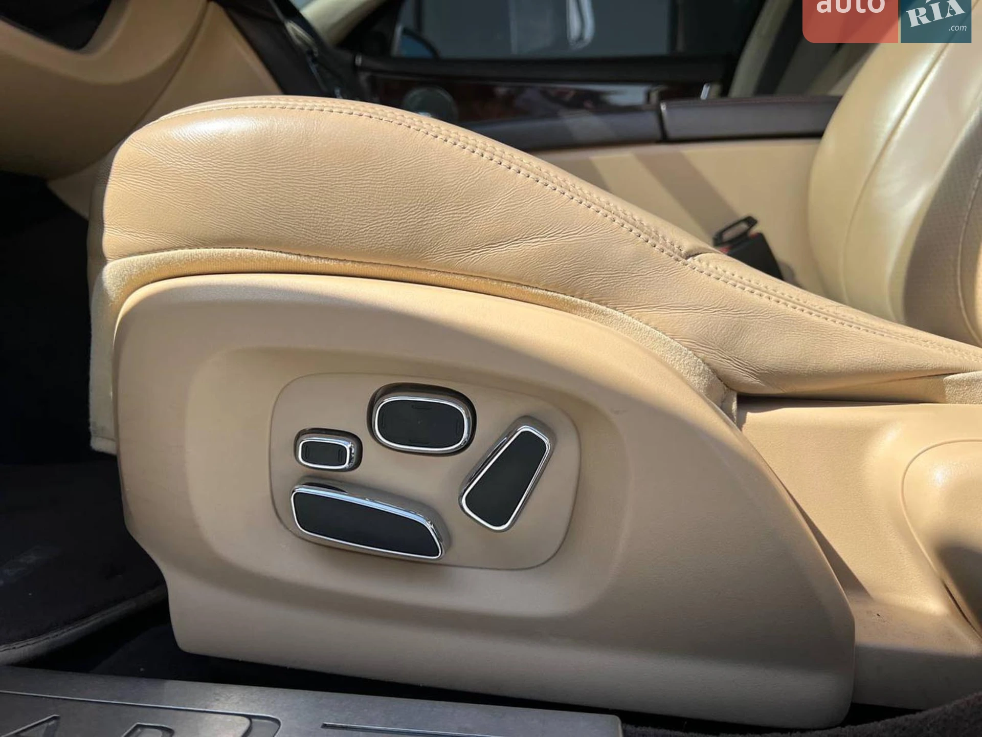 2012 Jaguar XJ - мініатюра 21