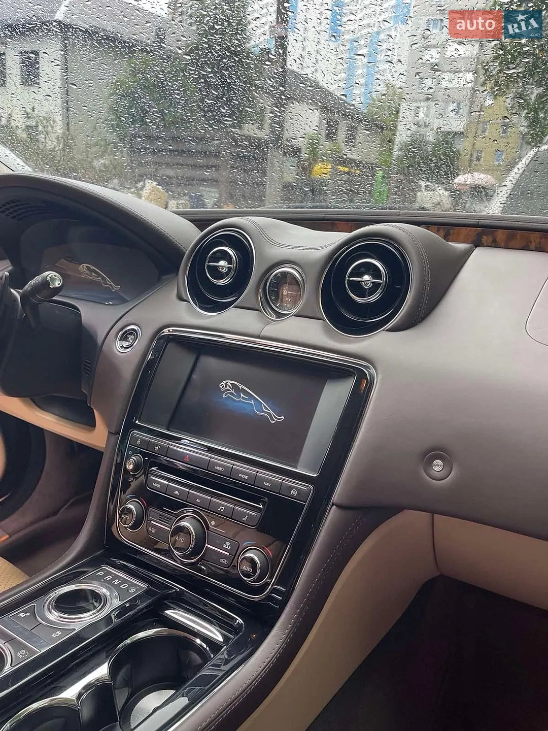 2015 Jaguar XJ - мініатюра 4