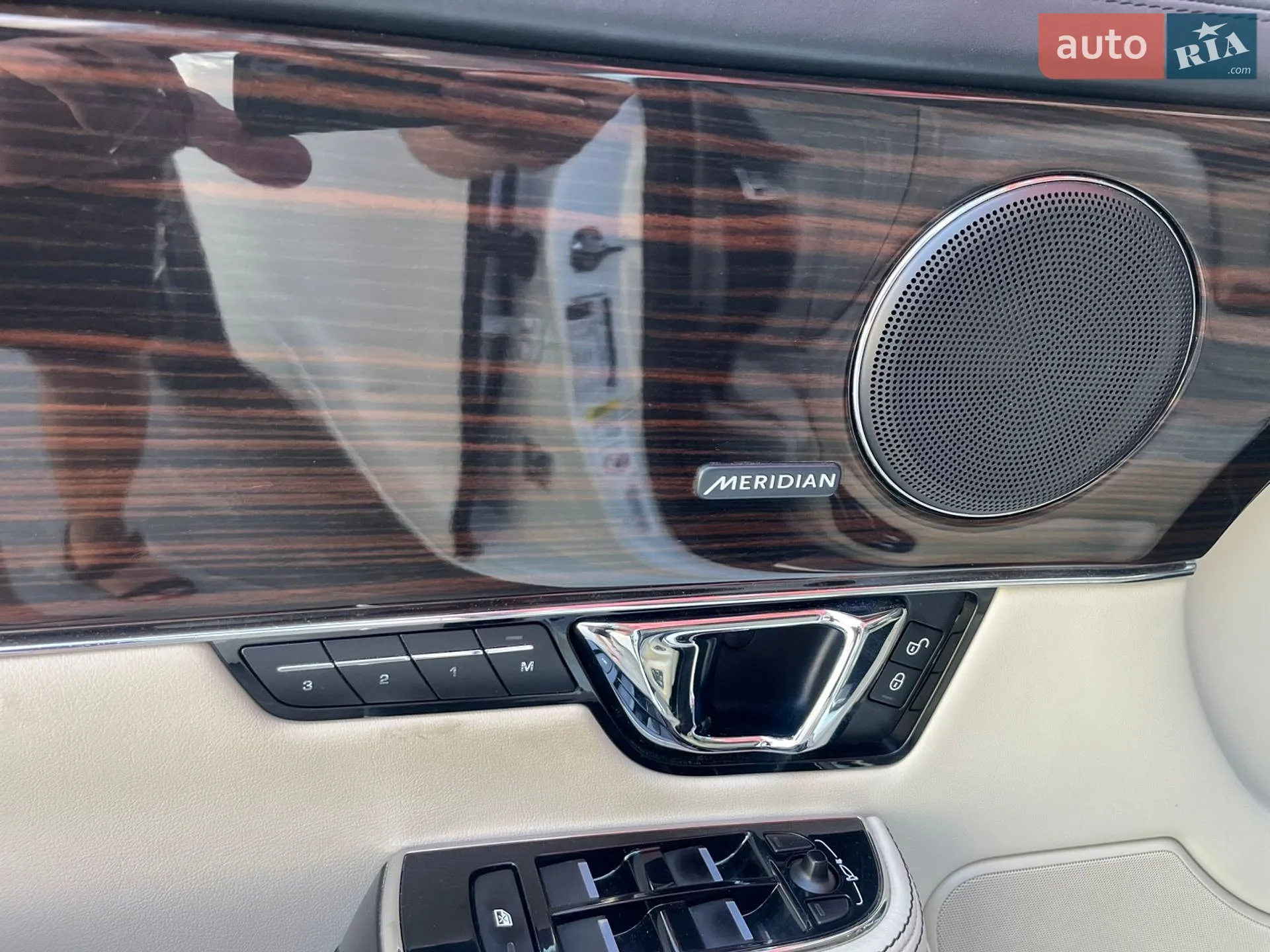 2014 Jaguar XJ - мініатюра 42