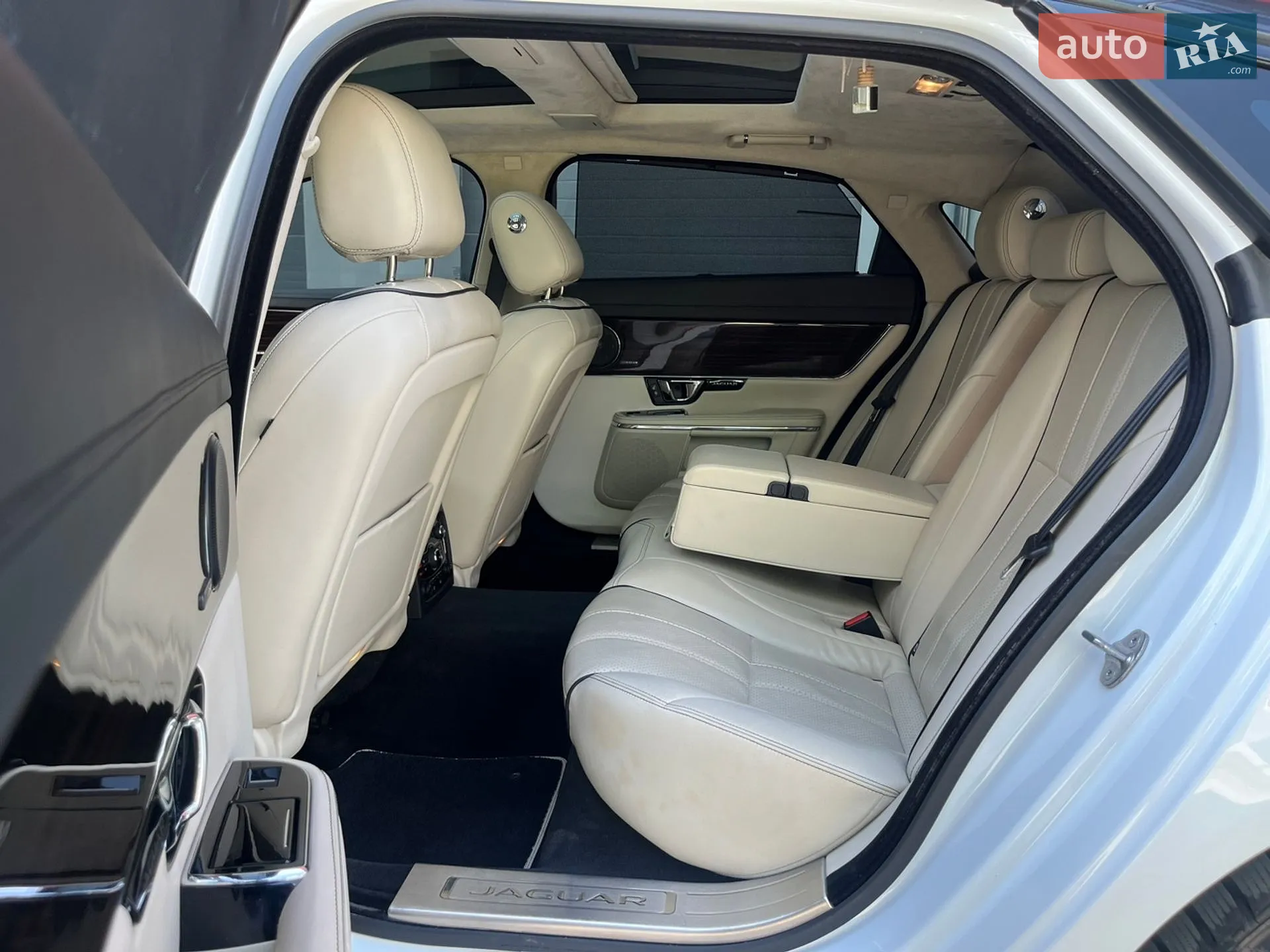 2014 Jaguar XJ - мініатюра 82