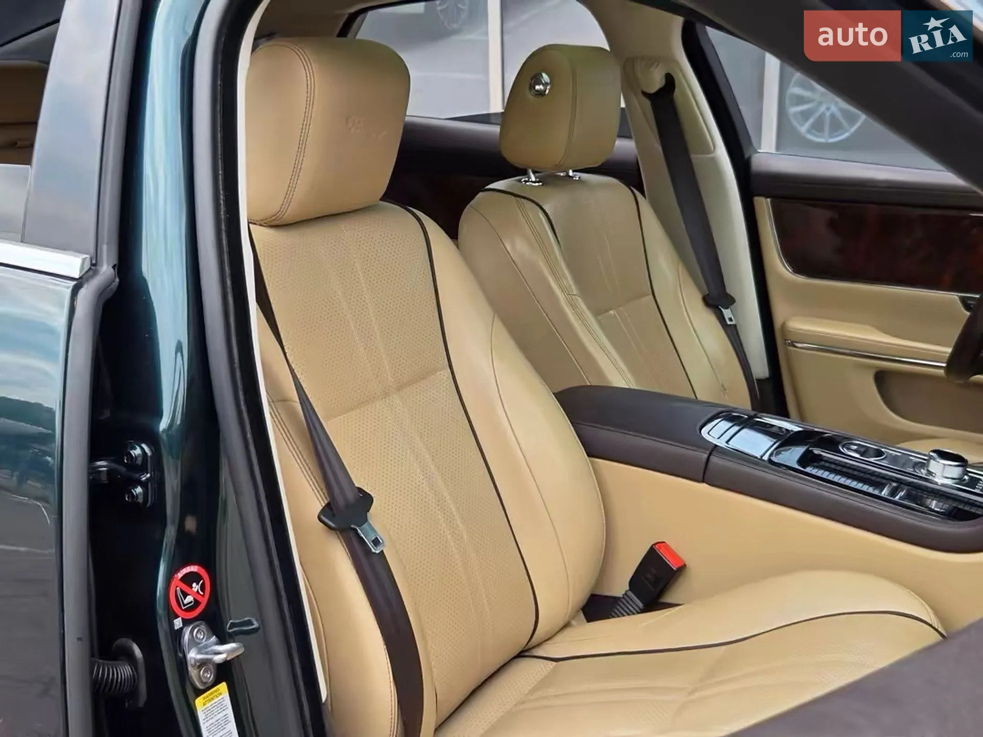 2016 Jaguar XJ - мініатюра 23
