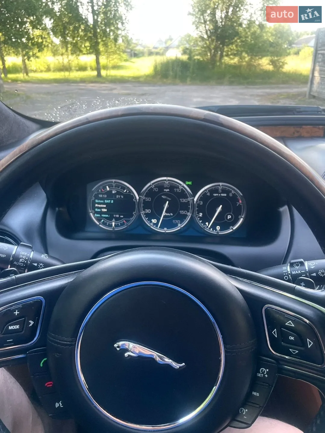 2012 Jaguar XJ - мініатюра 38