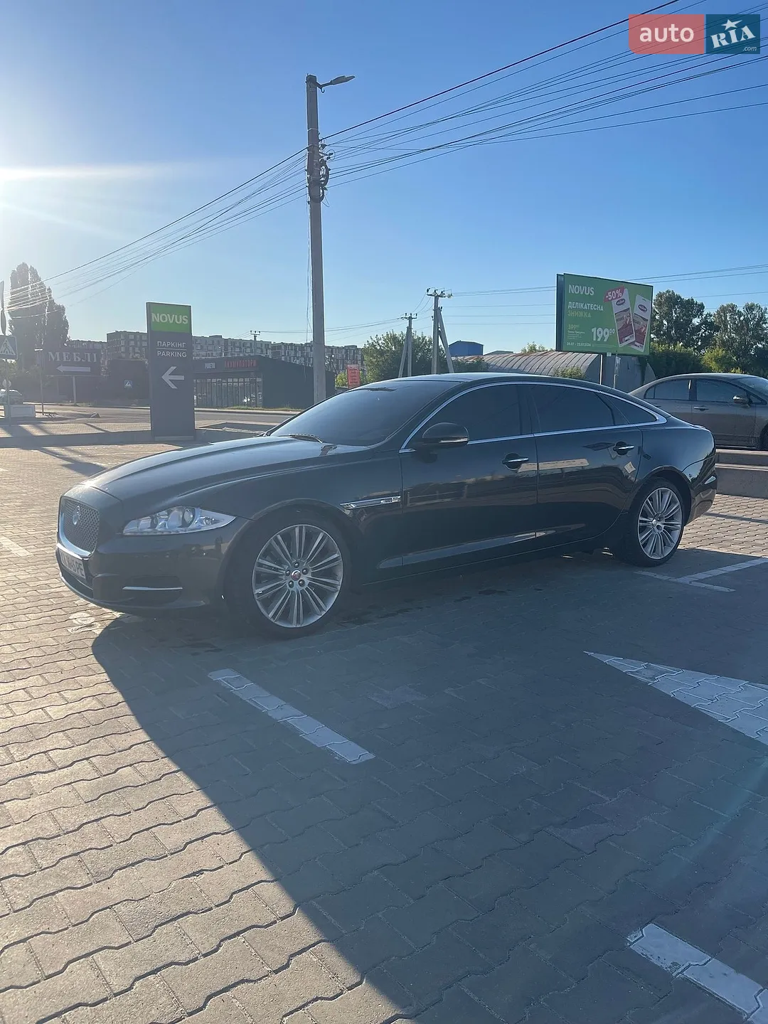 2013 Jaguar XJ - мініатюра 2