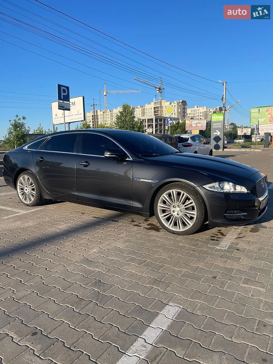2013 Jaguar XJ - мініатюра 9