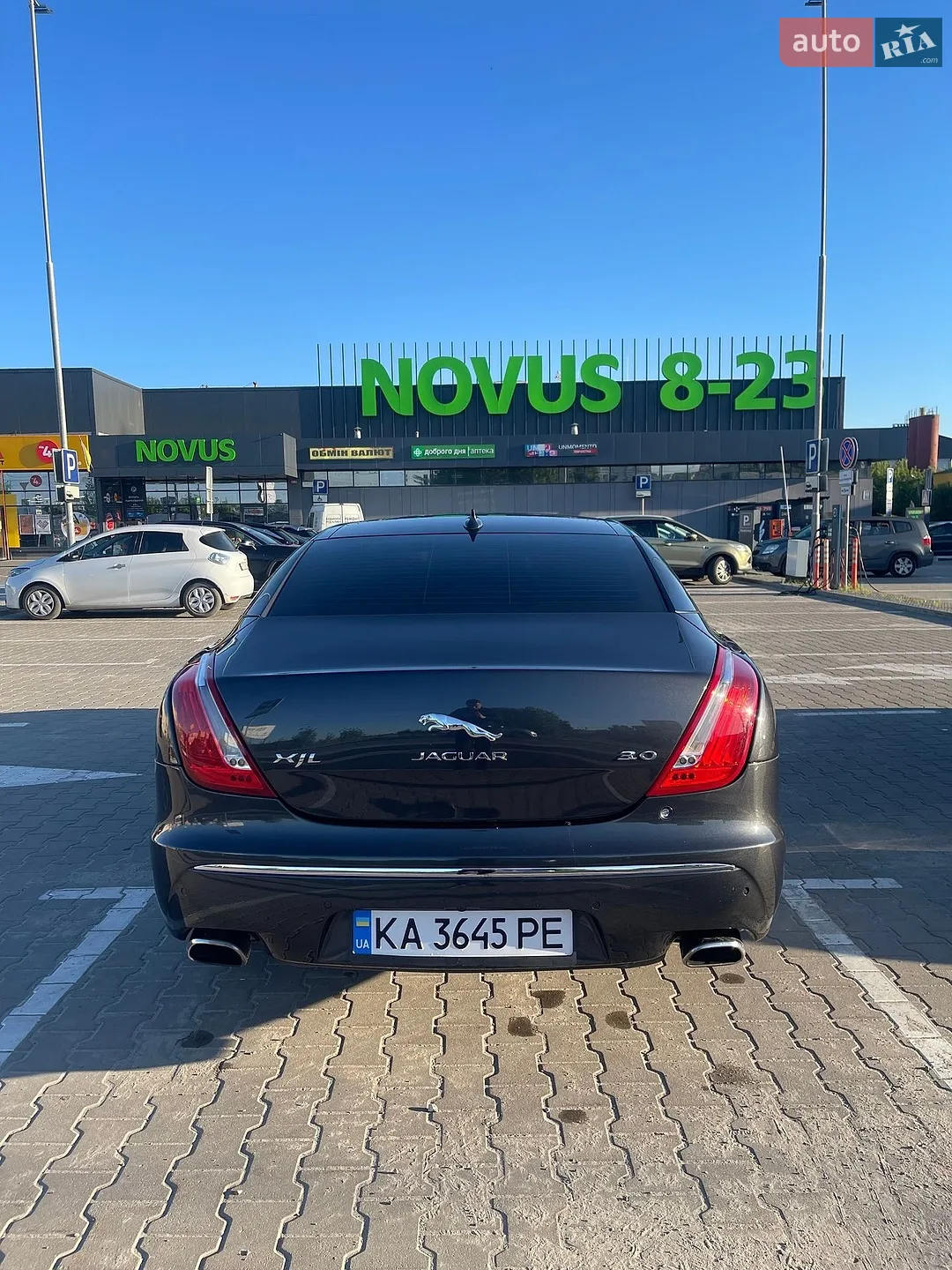 2013 Jaguar XJ - мініатюра 12