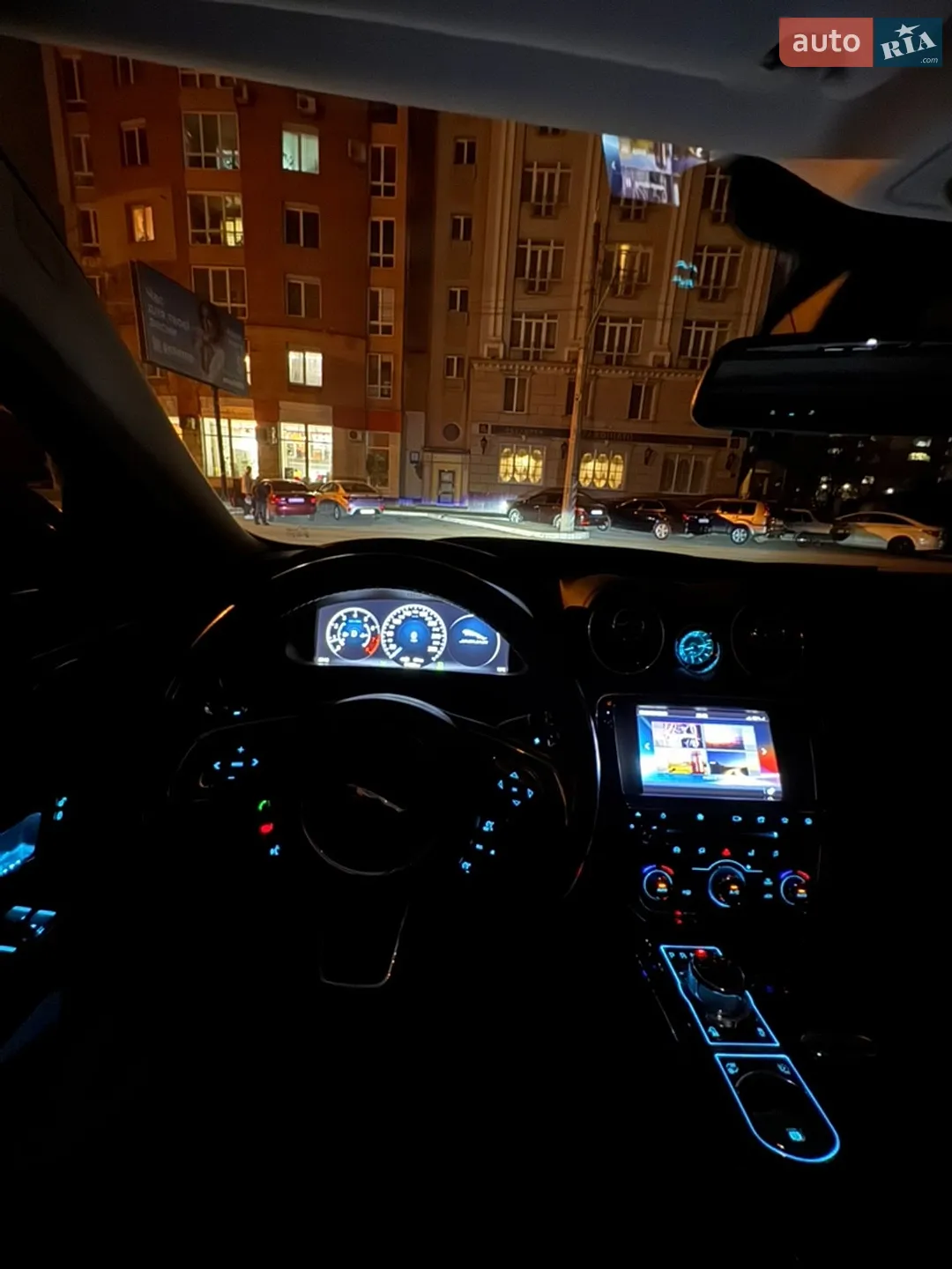 2017 Jaguar XJ - мініатюра 20