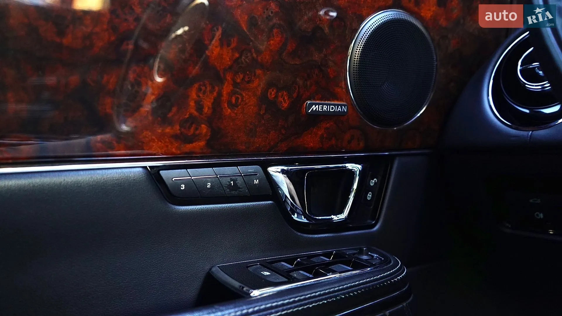 2015 Jaguar XJ - мініатюра 30