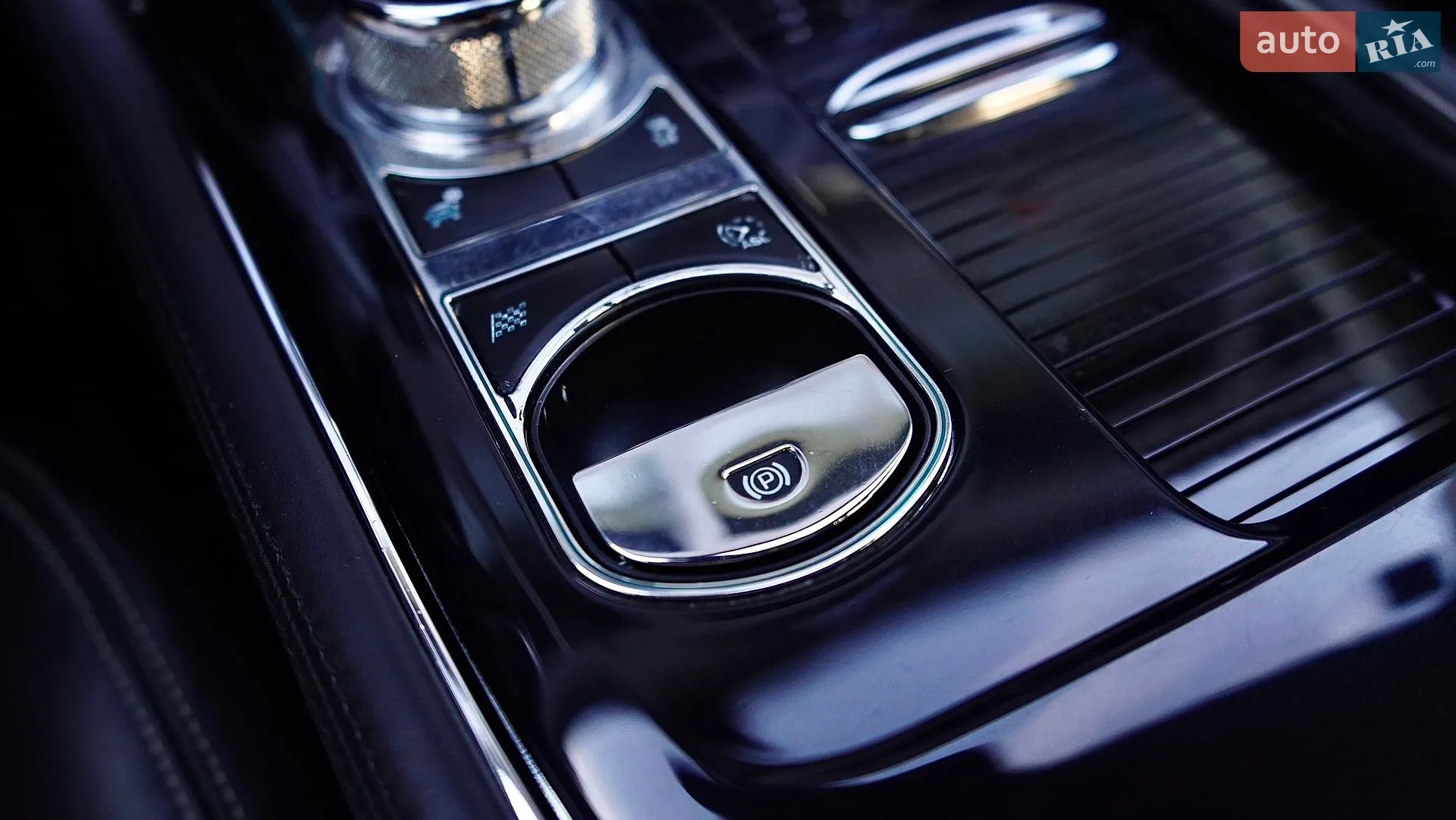 2015 Jaguar XJ - мініатюра 50