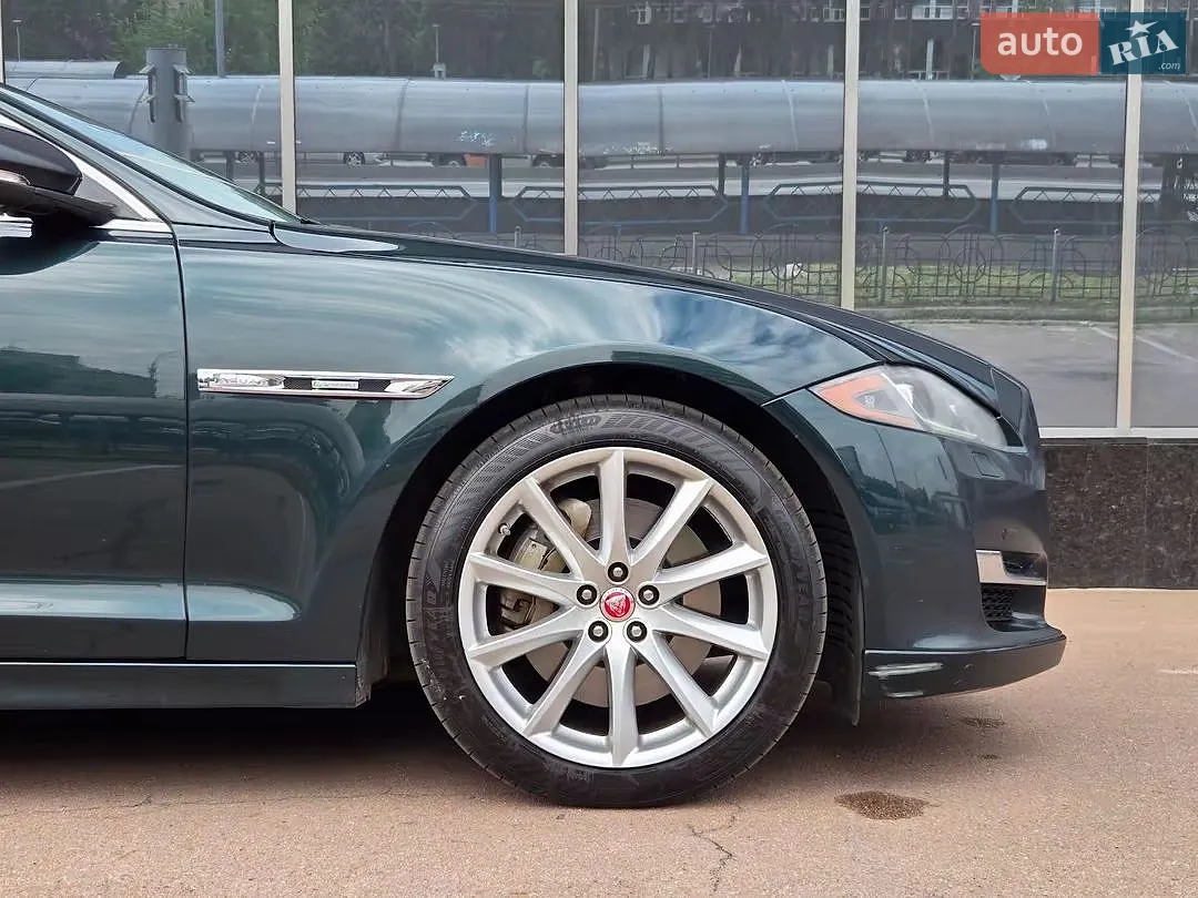 2016 Jaguar XJ - мініатюра 5