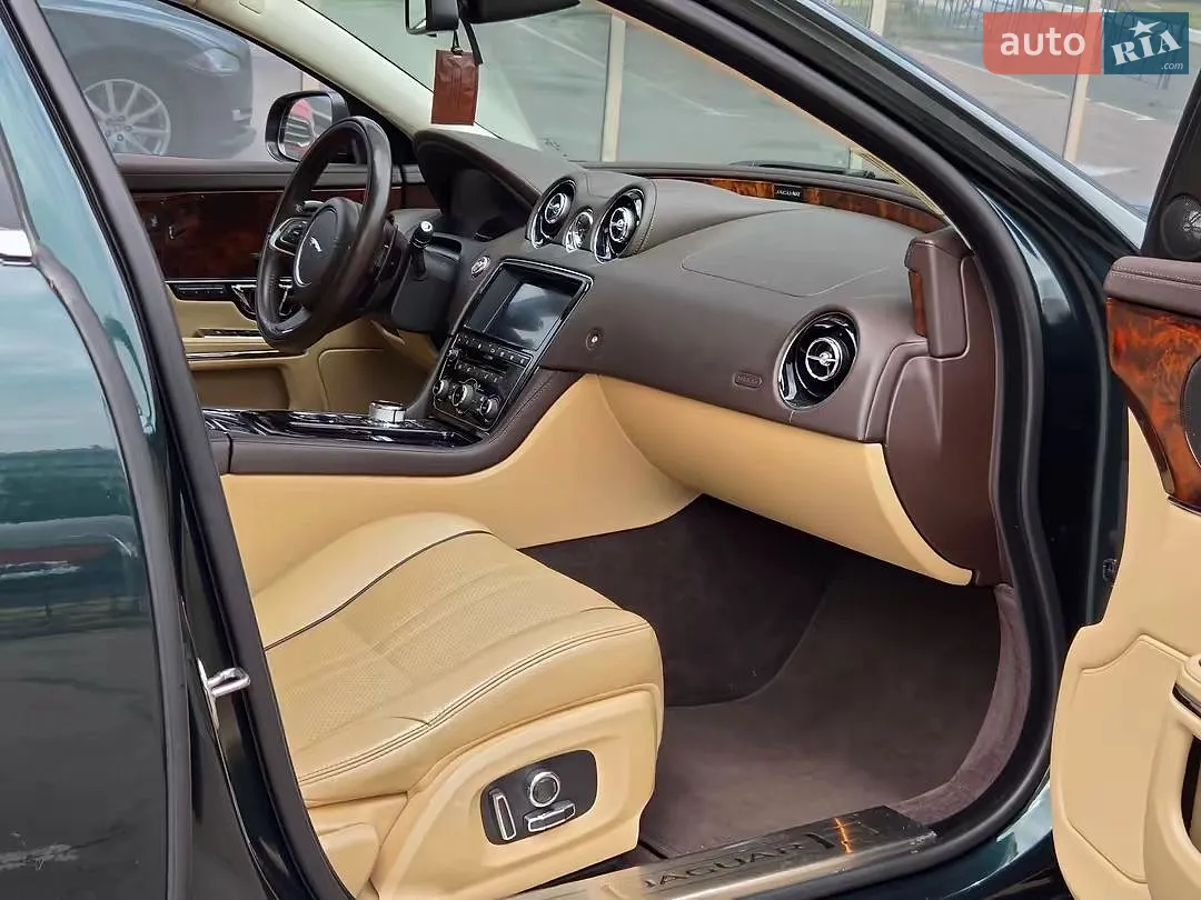 2016 Jaguar XJ - мініатюра 22