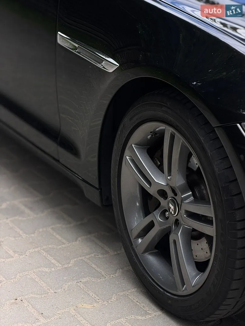 2012 Jaguar XJ - мініатюра 16