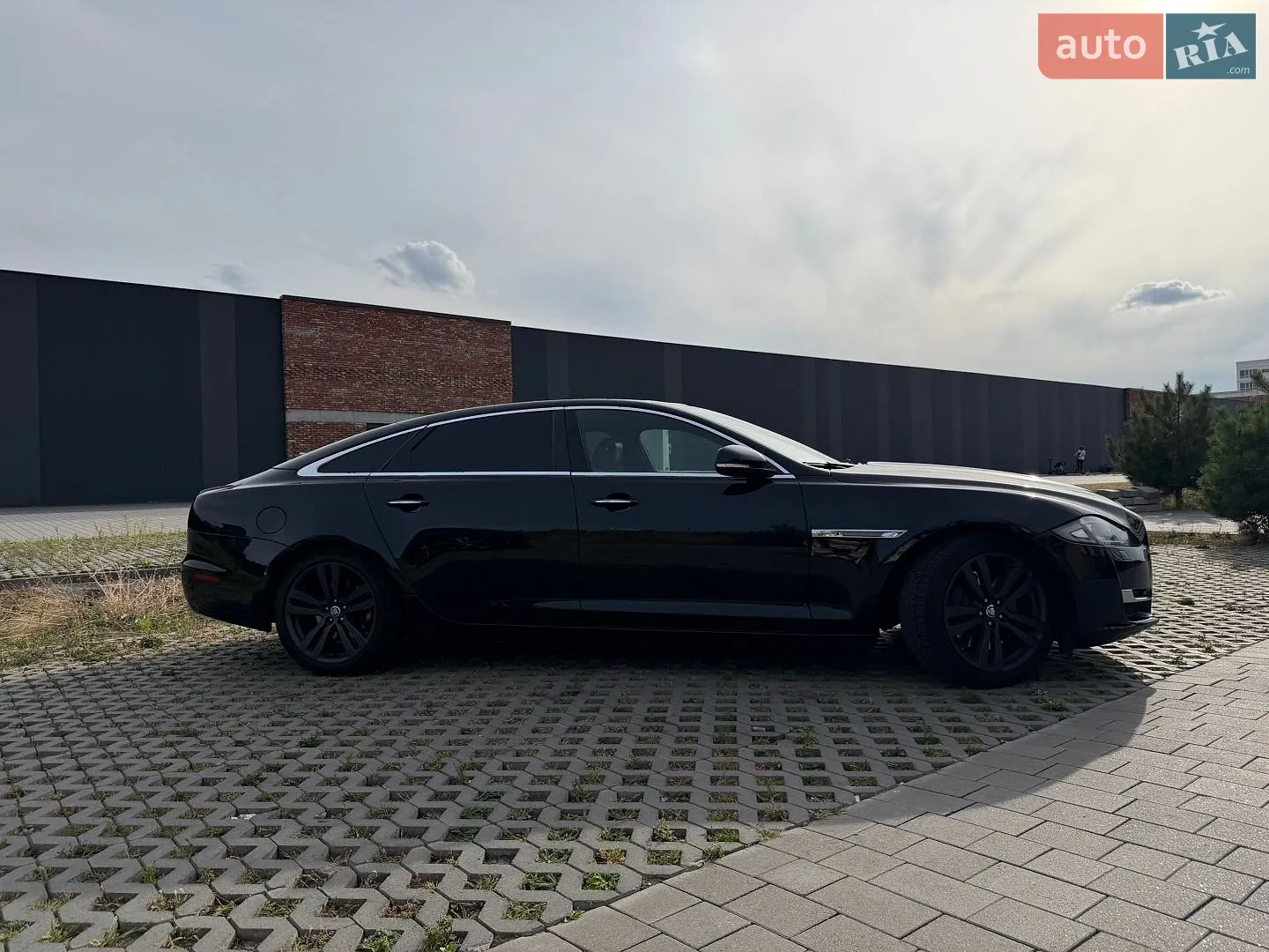 2012 Jaguar XJ - мініатюра 6