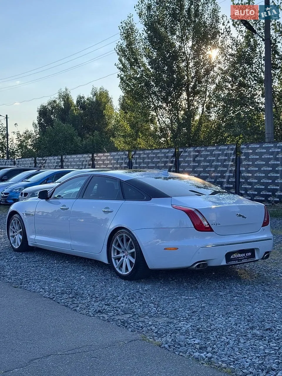 2015 Jaguar XJ - мініатюра 4