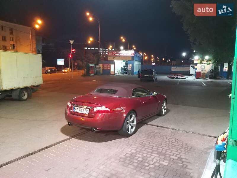 Кабриолет Jaguar XK 2008 в Киеве