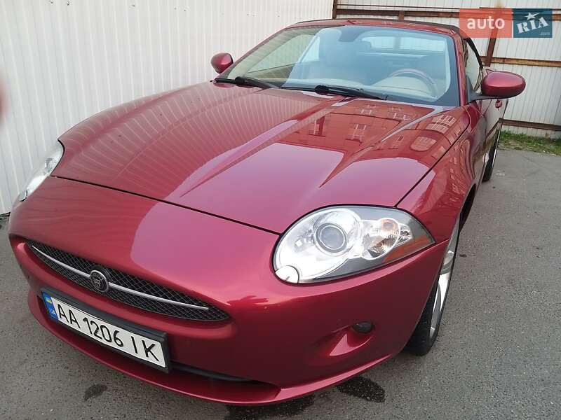 Кабриолет Jaguar XK 2008 в Киеве
