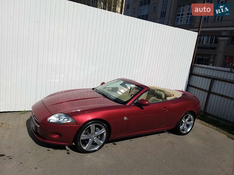 Кабриолет Jaguar XK 2008 в Киеве