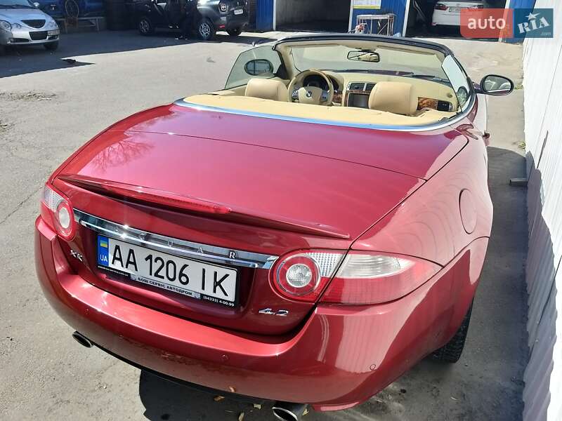 Кабриолет Jaguar XK 2008 в Киеве