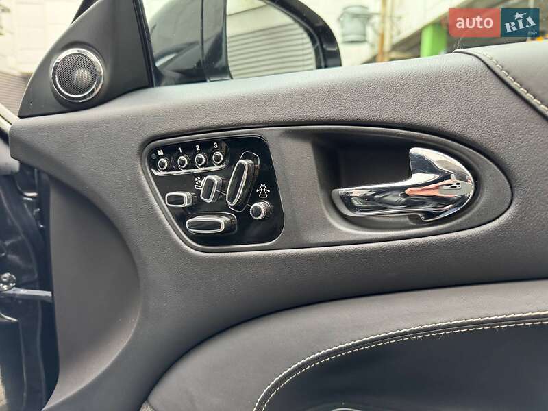 Купе Jaguar XK 2013 в Киеве