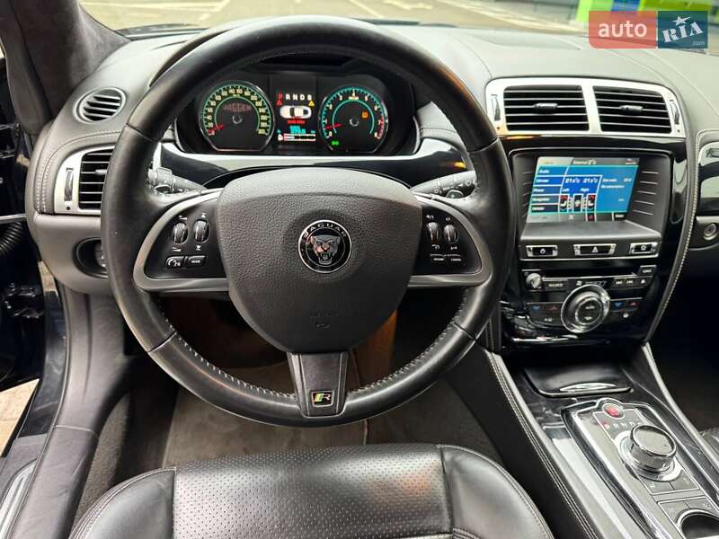 Купе Jaguar XK 2013 в Киеве