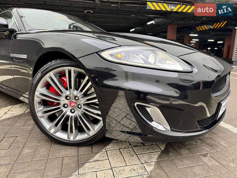 Купе Jaguar XK 2013 в Києві