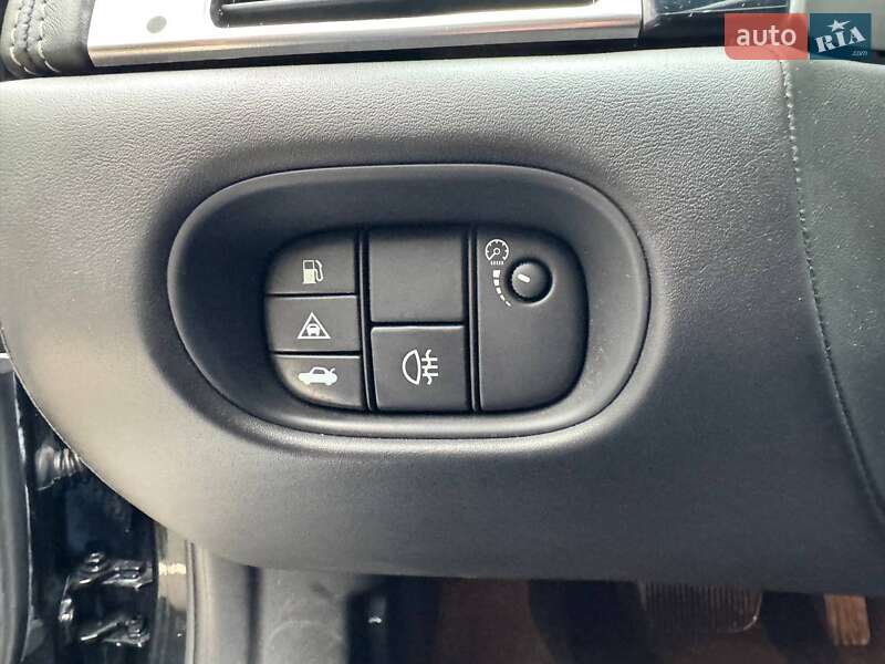 Купе Jaguar XK 2013 в Києві