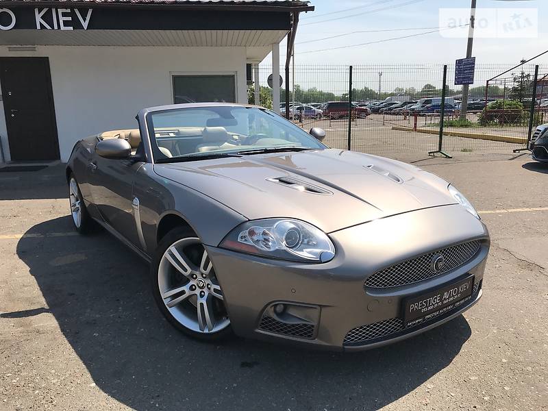 Jaguar XKR 2008 року