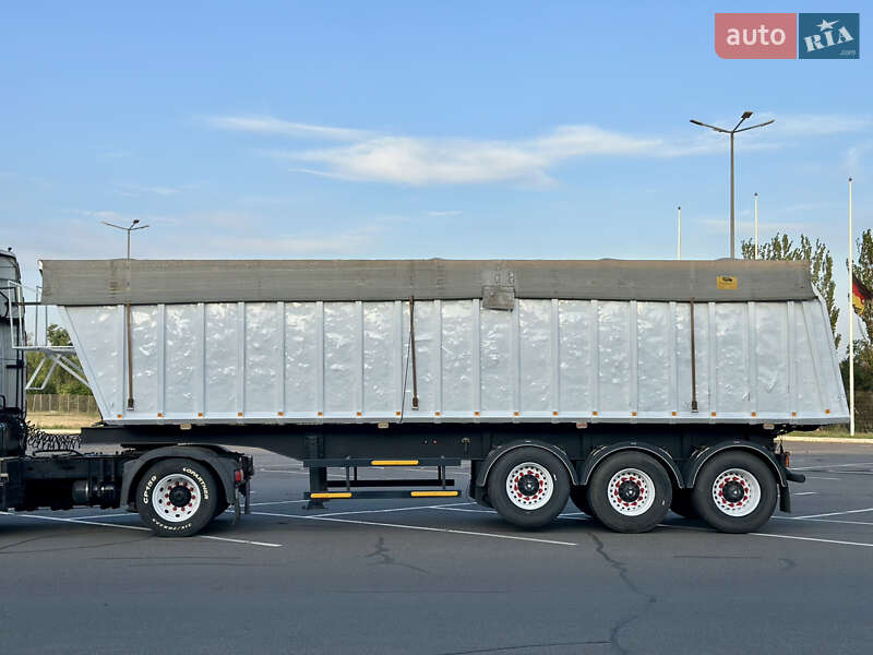 Самоскид напівпричіп Janmil NW 2004 в Кривому Розі