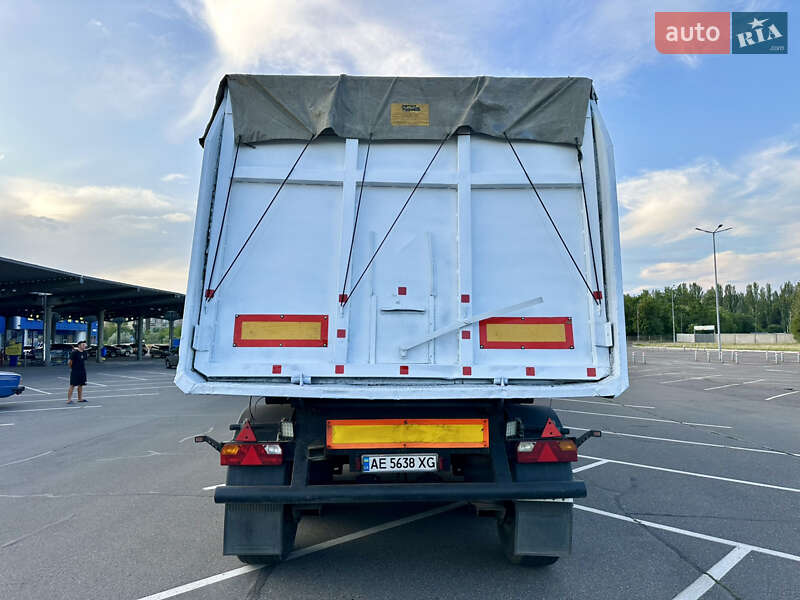 Самоскид напівпричіп Janmil NW 2004 в Кривому Розі