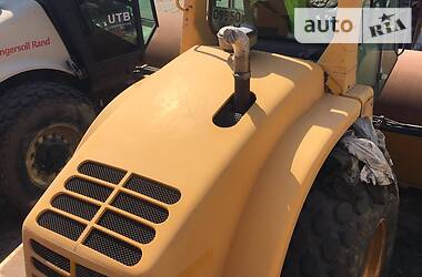 Каток грунтовый JCB 1100 2004 в 
