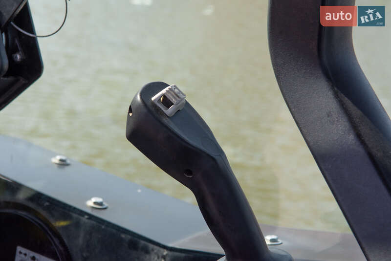 Минипогрузчик JCB 155 2021 в Житомире
