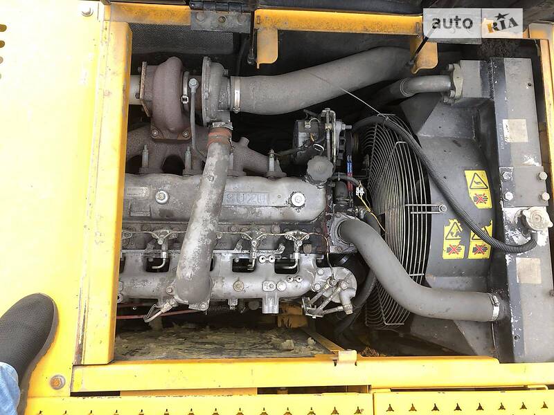 Екскаватор навантажувач JCB 175 2006 в Калуші