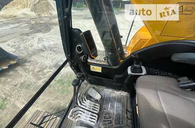 Гусеничный экскаватор JCB 220 2015 в Киеве