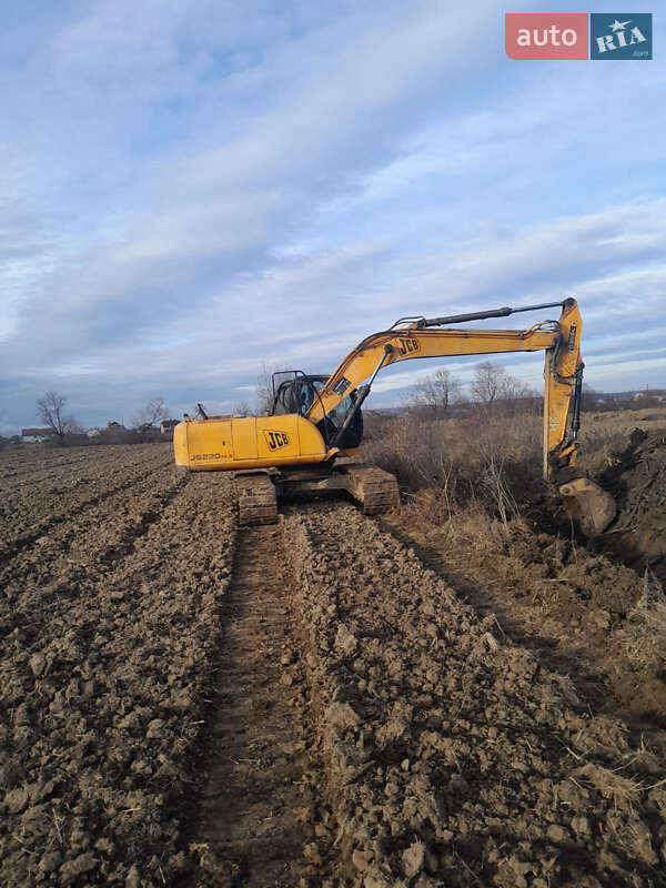 Гусеничный экскаватор JCB 220 2010 в Калуше