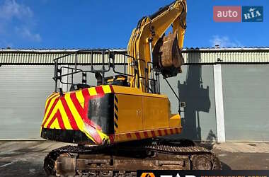 Гусеничный экскаватор JCB 220 2018 в 