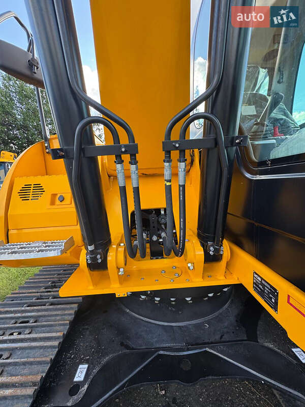 Экскаватор погрузчик JCB 220 2021 в Киеве