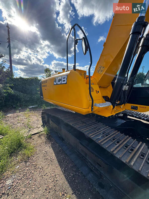 Экскаватор погрузчик JCB 220 2021 в Киеве