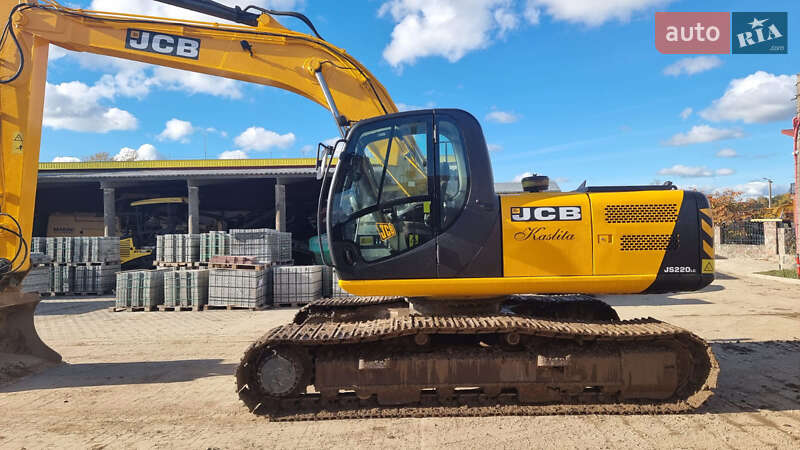 JCB 220 2006