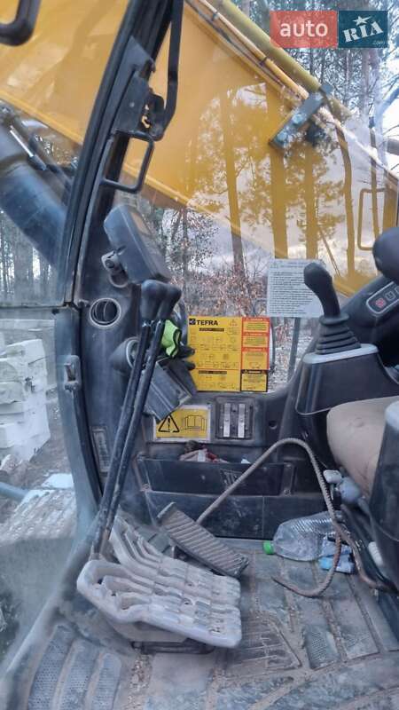 Гусеничный экскаватор JCB 220 2011 в Ровно фото 4 Гусеничный экскаватор JCB 220 2011 в Ровно