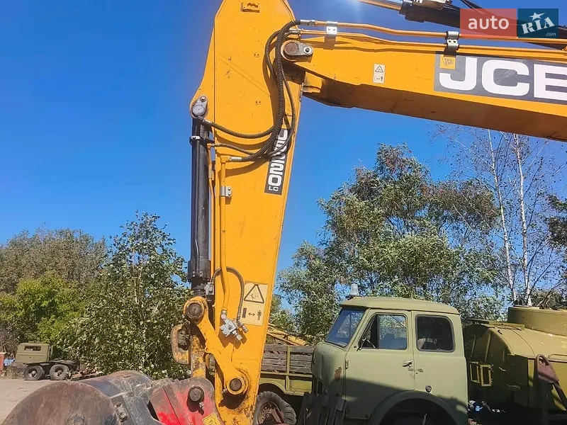 JCB 220LC Xtra 2015
