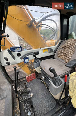 Гусеничный экскаватор JCB 260 2004 в 