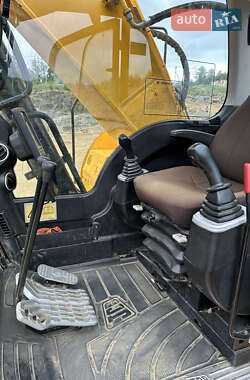 Экскаватор погрузчик JCB 300 2015 в 