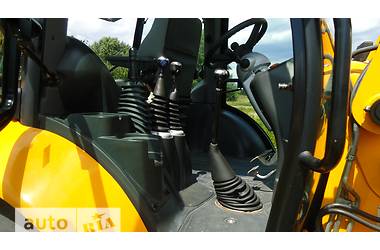 Экскаватор погрузчик JCB 3CX 2004 в Киеве