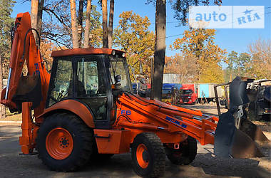 Экскаватор погрузчик JCB 3CX 2002 в Киеве