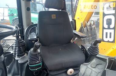 Экскаватор погрузчик JCB 3CX 2010 в Коростышеве