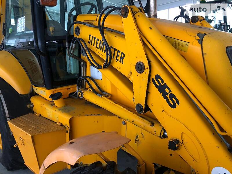 Екскаватор навантажувач JCB 3CX 2000 в Горохові
