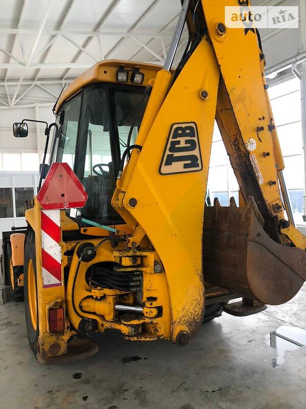 Екскаватор навантажувач JCB 3CX 2000 в Горохові