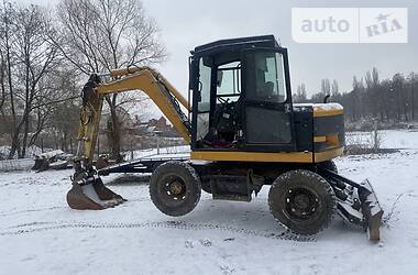 Колесный экскаватор JCB 3CX 2001 в Виннице