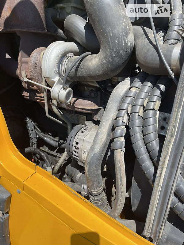 Экскаватор погрузчик JCB 3CX 2009 в Одессе