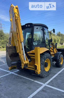 Екскаватор навантажувач JCB 3CX 2004 в 